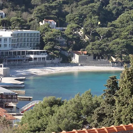 Πανσιόν And Lapad 3*